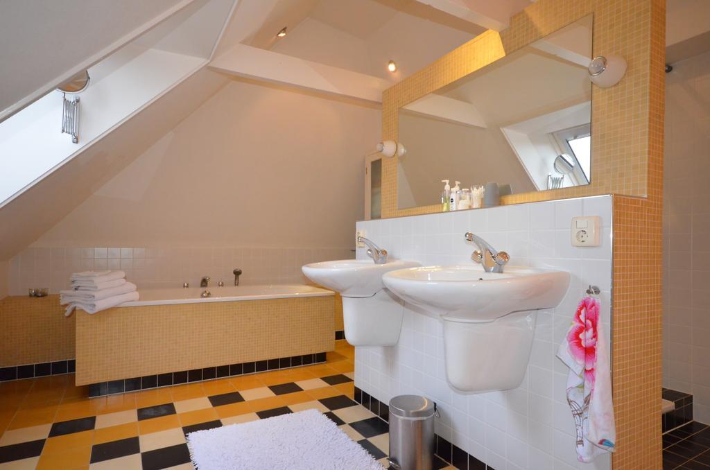 Bloemenhoeve Bed & Breakfast Birdaard Luaran gambar